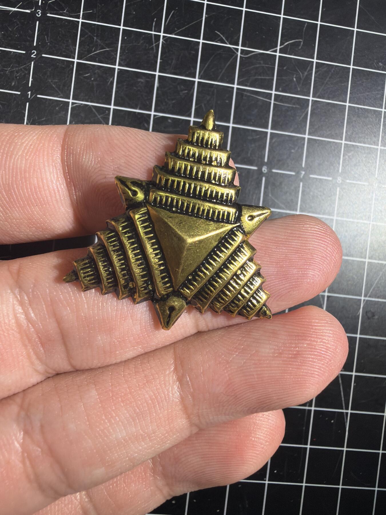 古冰库章牌勋赏收藏0起拍卖 日本学员帽徽