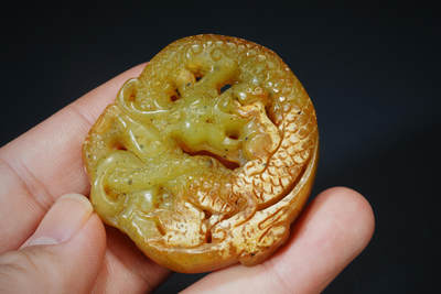 上海都达杂项专场102【全场包邮】  古玉望子成龙挂件96-46