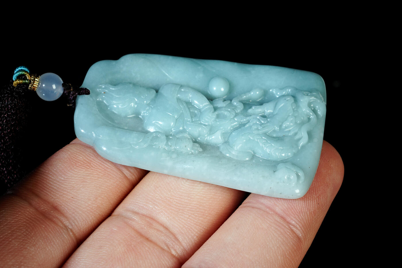 上海都达杂项专场六十九【全场包邮】 天然冰胶绿翡翠（A货）精雕《不动明王》挂件 附鉴定证书96-8