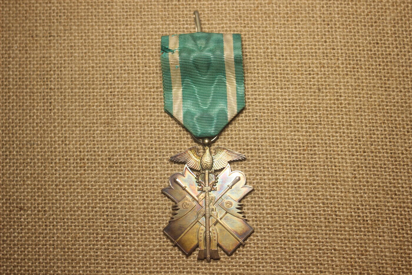 2026.4.11苏、日主题拍卖 六等金鵄章，明治式样，银质镀金，近库存品相