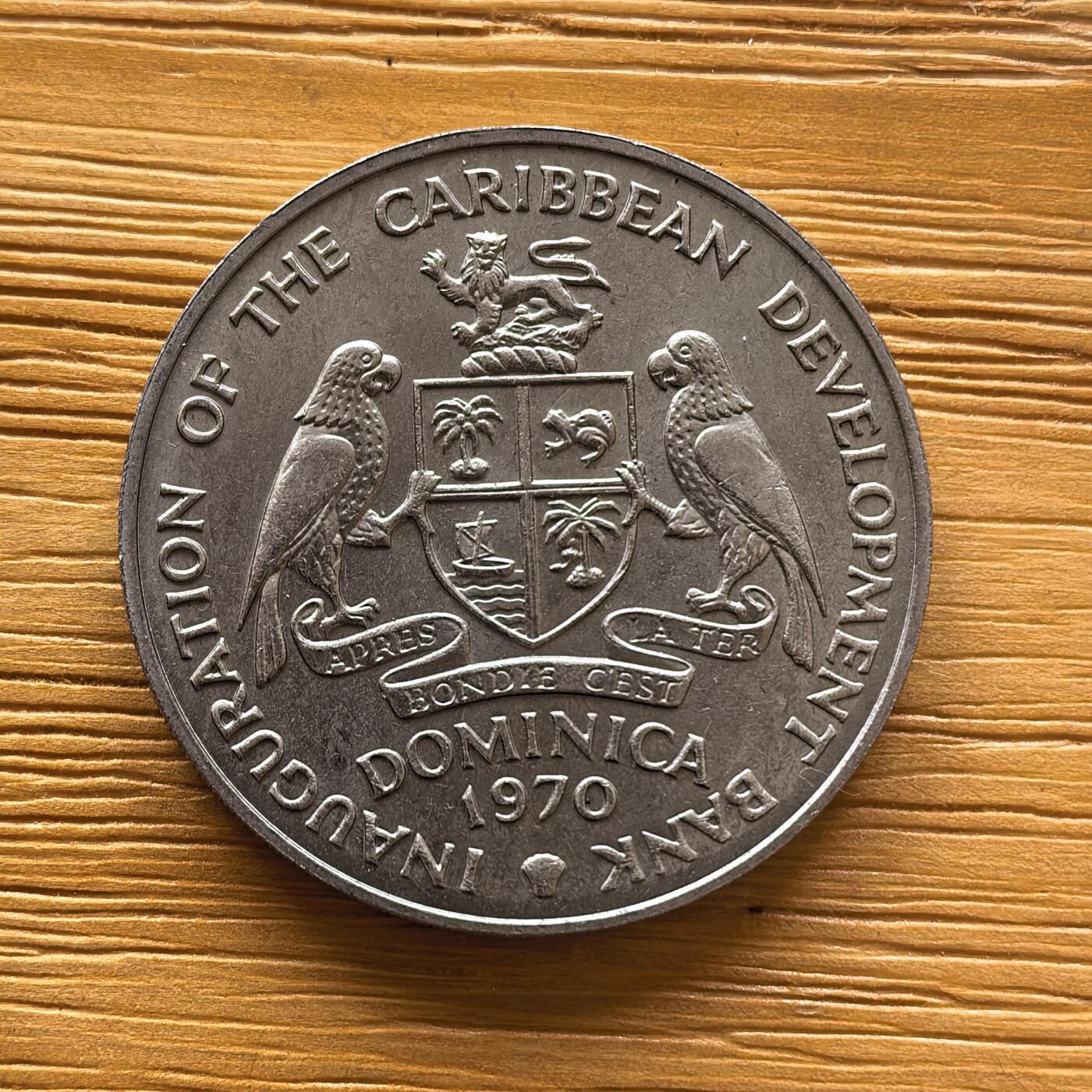 道一币馆币章第一百七十三场 多米尼克1970年FAO世界粮农组织4元香蕉币