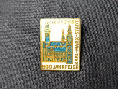 云宸嘉赏-勋臻佳藏四月精品甄选场次（低佣 一元一手） - 民主德国卡尔・马克思城（开姆尼茨）建城 800 周年荣誉市民证章 热珐琅材质