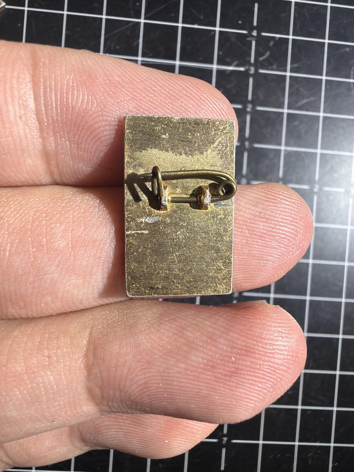 古冰库章牌勋赏收藏0起拍卖 詔山毛章