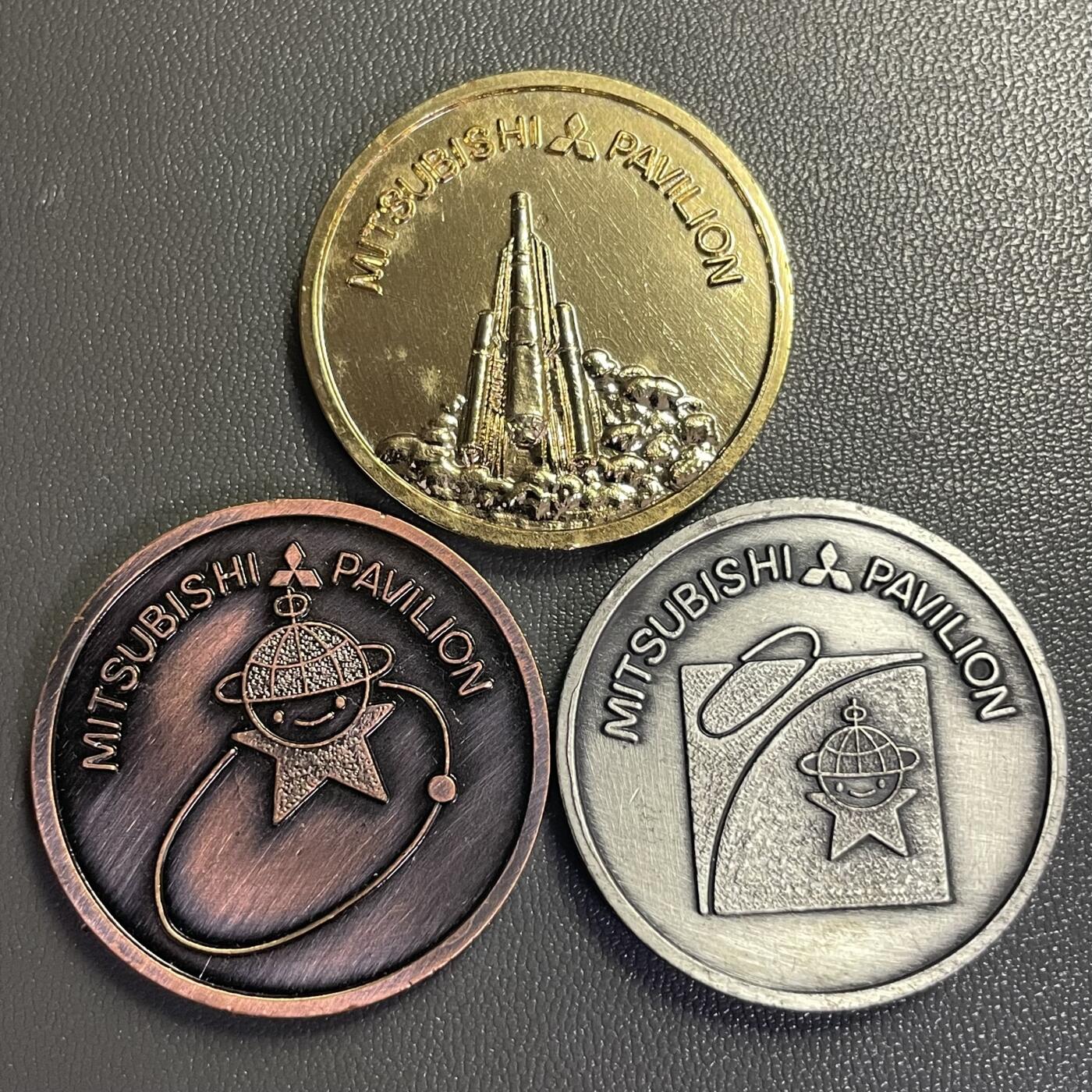 回流0406 1970年大阪万博 三菱未来馆 三枚套纪念章