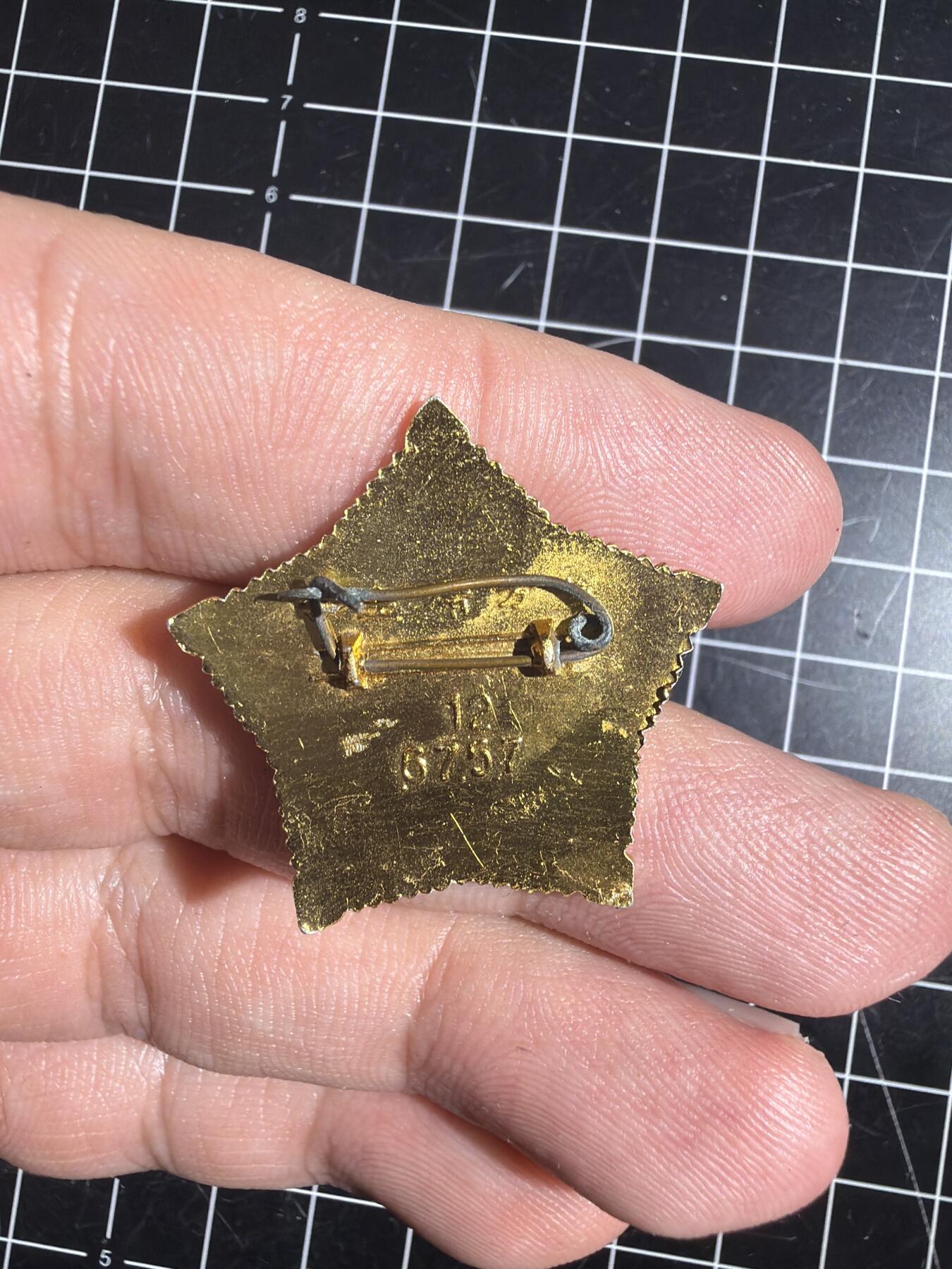 古冰库章牌勋赏收藏0起拍卖 星型毛章 出造型可用