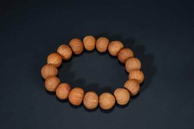 上海都达杂项专场102【全场包邮】  猴头凤羽核桃手串96-180