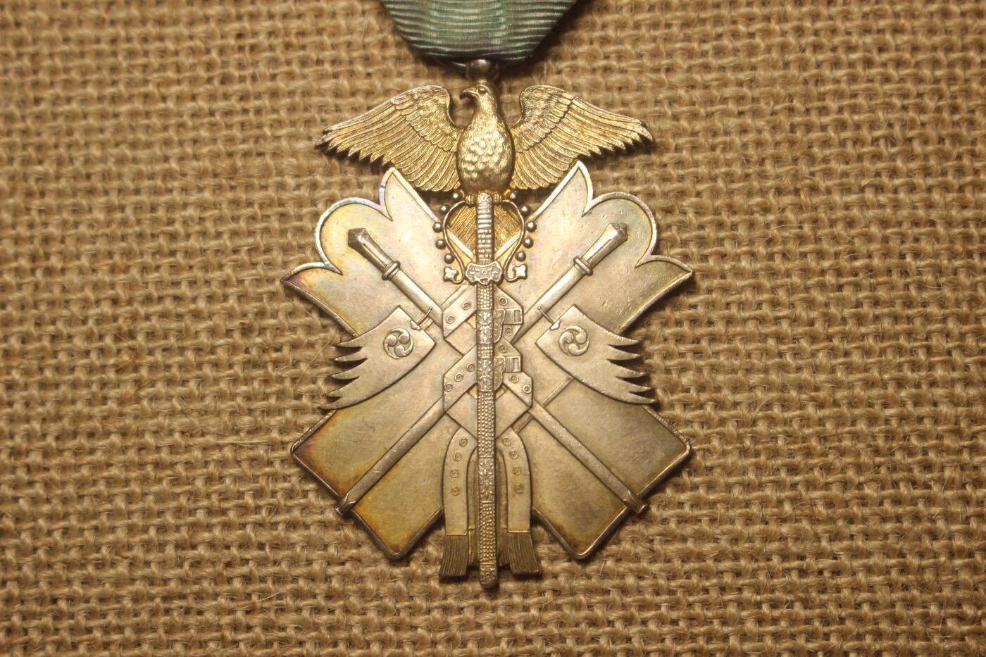 2026.4.11苏、日主题拍卖 七等金鵄章，明治式样，银质镀金，日常佩戴品相