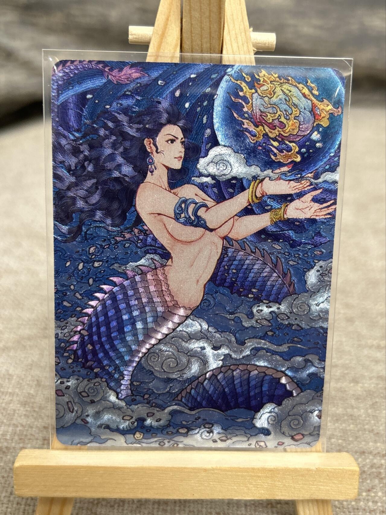 喜灰玩卡拍卖第七期，接拍品0佣金，欢迎送拍，释放现金流，让自己有资金可以购买更多喜欢的卡牌，让别的卡友能淘到更多心仪的卡牌 【限编297/399编】小花瓣 老肥羊小安老师绘 女娲补天粗闪限编297/399