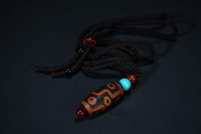 上海都达杂项专场六十九【全场包邮】 - 九眼玛瑙天珠96-56