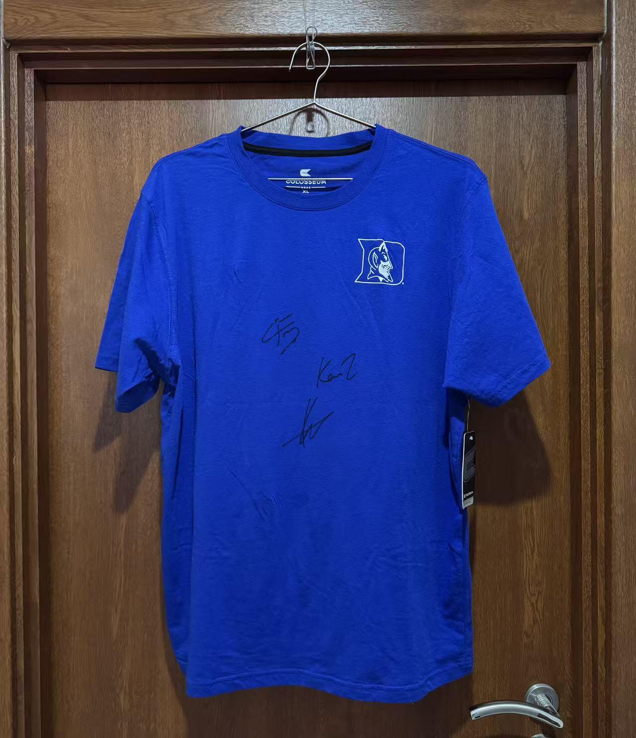 零元拍：两场96分，改写NBA新秀历史的状元狂潮的缔造者库珀·弗拉格以及杜克银河战舰队友，同样最佳新秀有力竞争者超越库里的男孩康·克努佩尔以及今年10号秀马卢阿奇三签2025赛季杜克大学男篮“疯狂三月”投篮T恤！