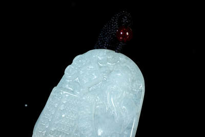 上海都达杂项专场102【全场包邮】  天然冰种翡翠（A货）精雕《财神爷》挂件 附鉴定证书96-10