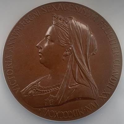 掌中浮雕-藏着的欧洲第057场 - NGC MS64 : 1897年英国维多利亚女王登基60周年纪念铜章, 55mm