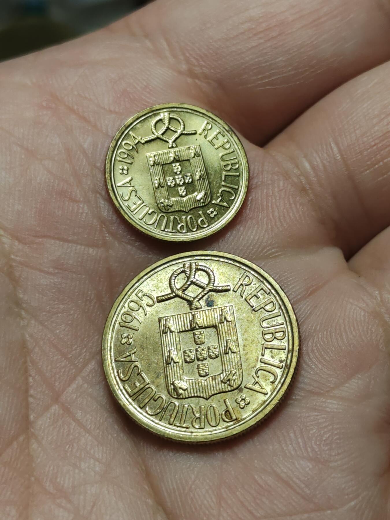 2026年第四十二场(总第二百一十一场）外国好品散币场(佣金3%) 葡萄牙🇵🇹1994年1埃斯库多，1995年5埃斯库多两枚(共和国时期第六版)