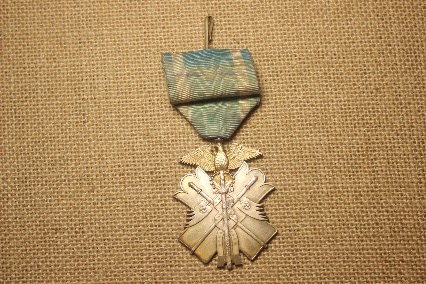 2026.4.11苏、日主题拍卖 七等金鵄章，明治式样，银质镀金，日常佩戴品相