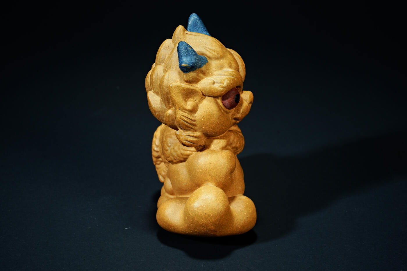 上海都达杂项专场六十九【全场包邮】 紫砂段泥小萌龙茶宠摆件96-52