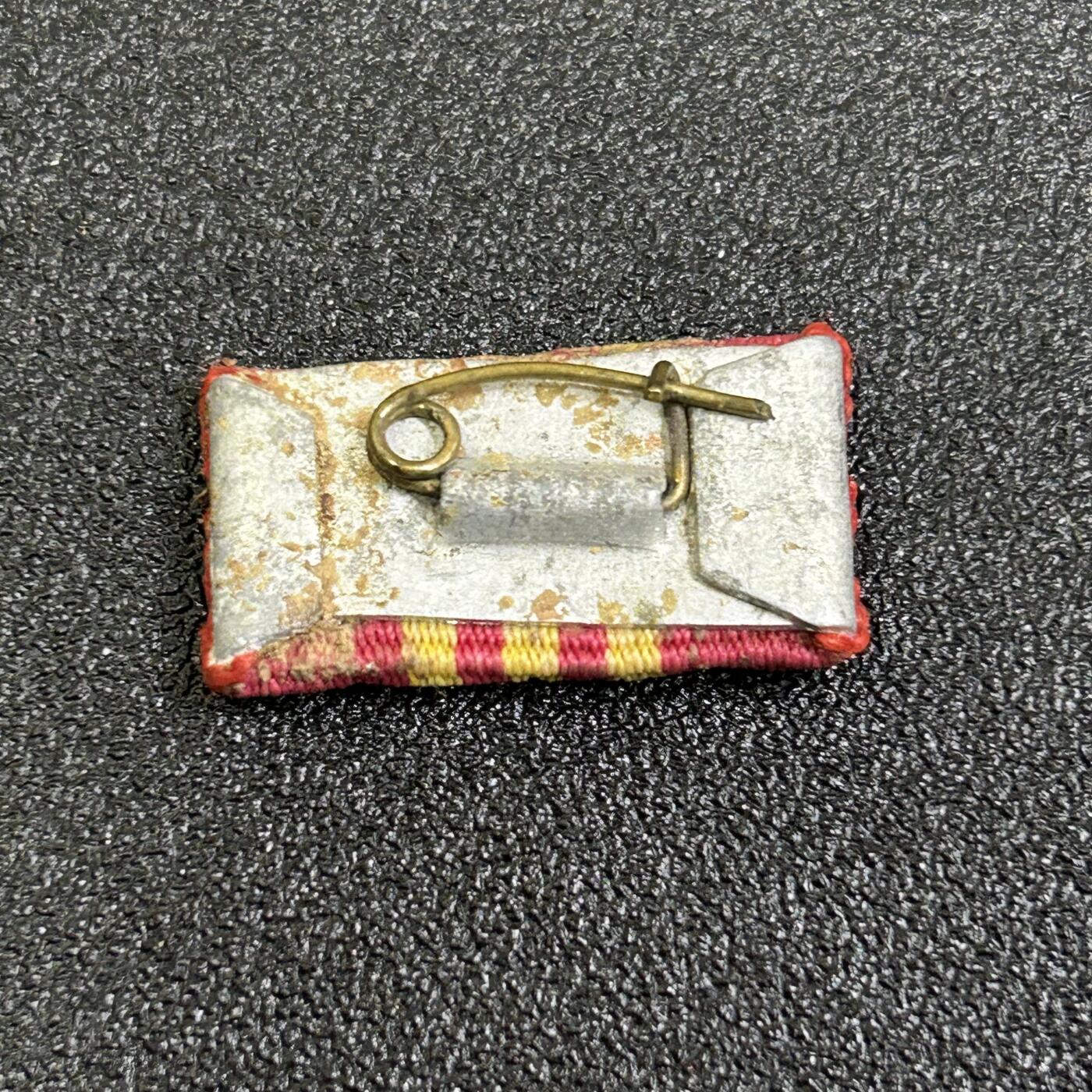 西秦中古拍卖第八十三期  柬埔寨人民共和国一级国防勋章勋略 红色高棉灭亡后越南扶植的韩桑林政权