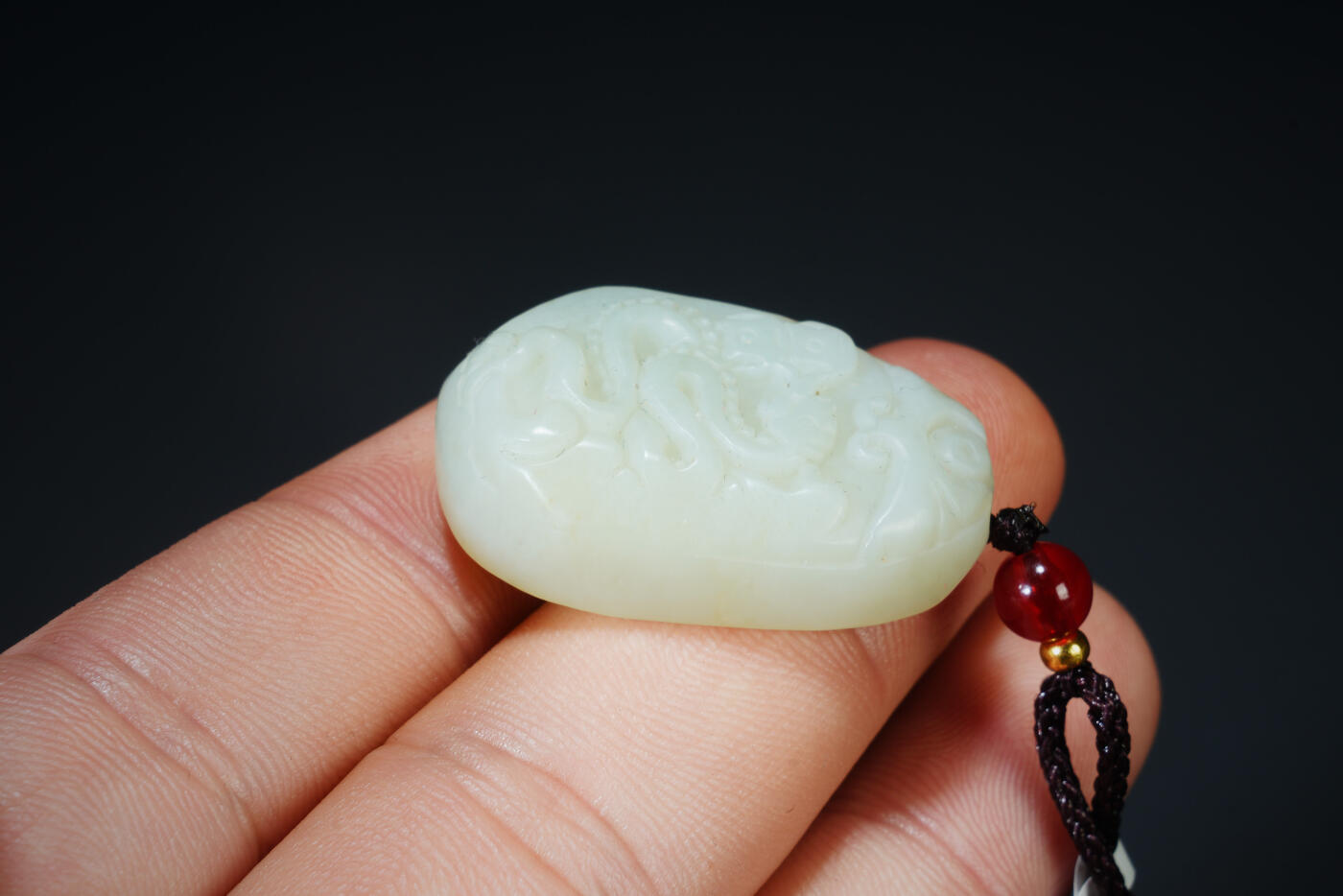 上海都达杂项专场六十九【全场包邮】 天然和田玉精雕《灵蛇献宝》挂件 96-41