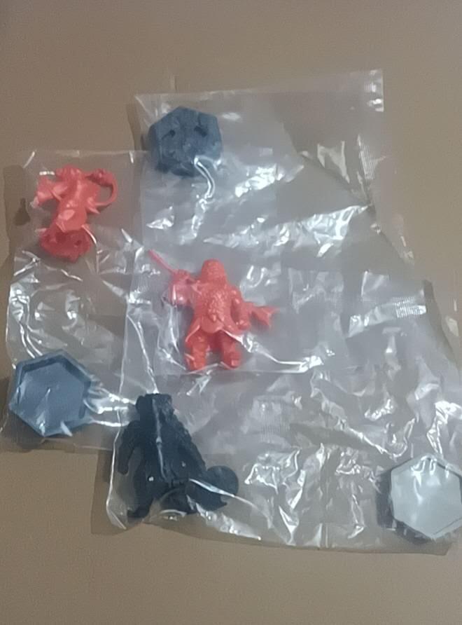 四月九号  小林卡牌 不寄存 卡游三国 人偶三个