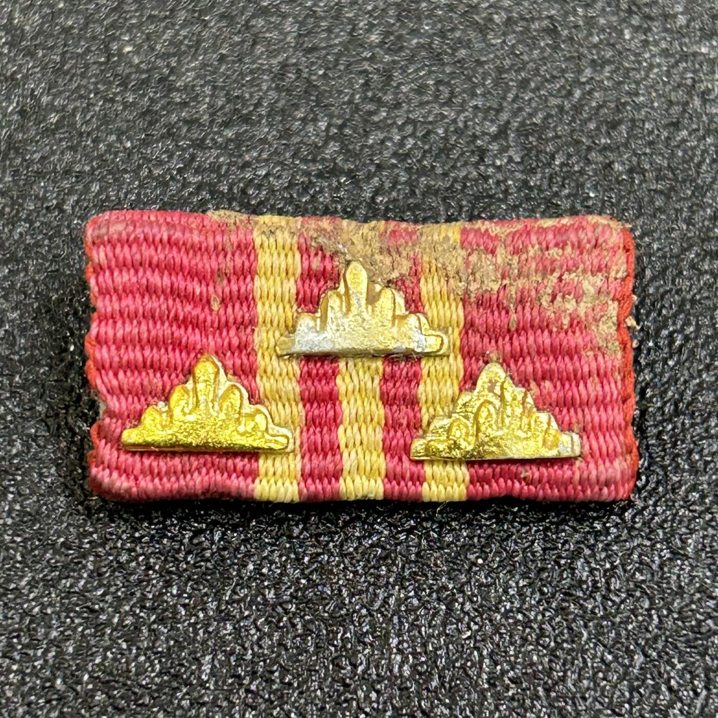 西秦中古拍卖第八十三期  柬埔寨人民共和国一级国防勋章勋略 红色高棉灭亡后越南扶植的韩桑林政权