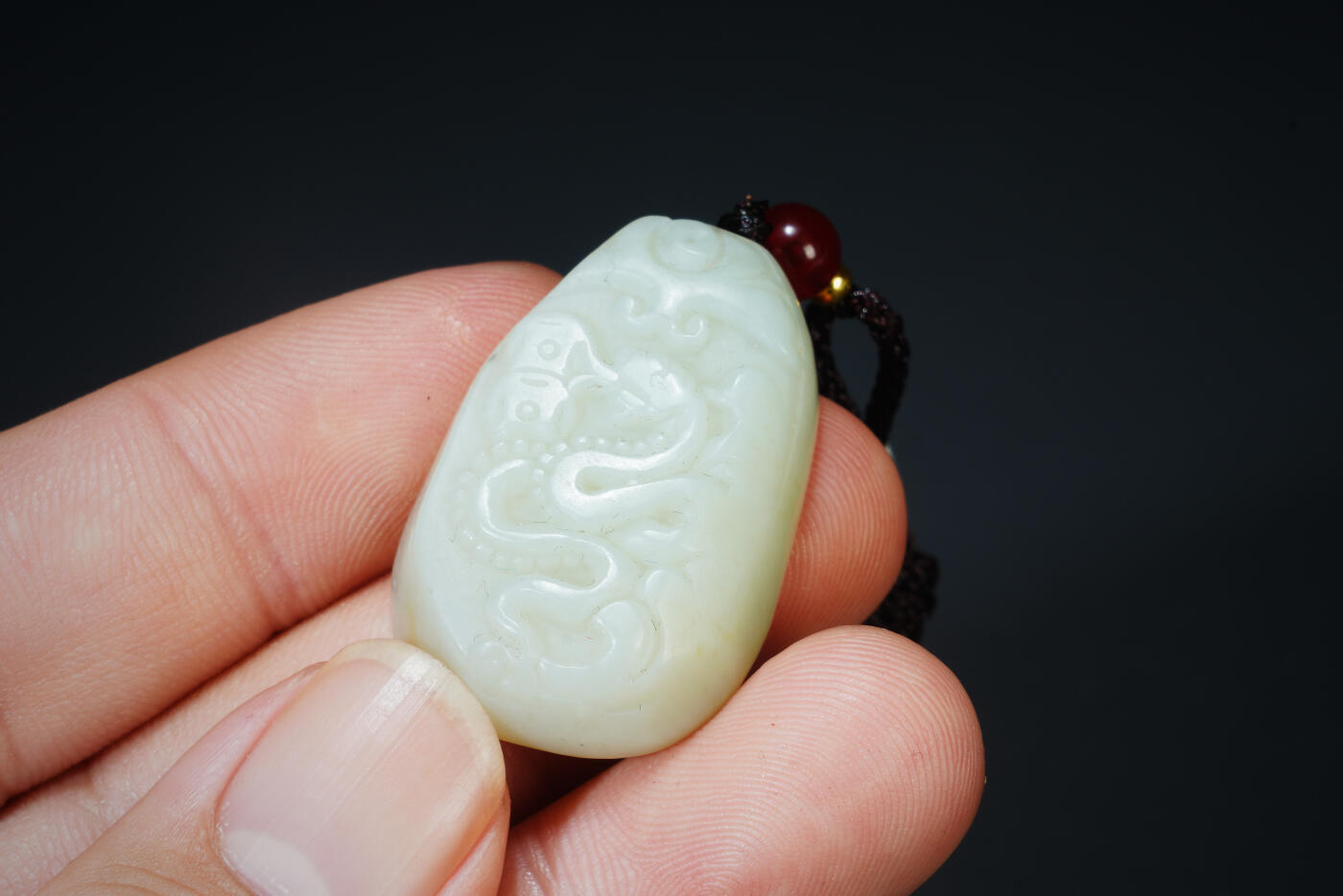 上海都达杂项专场六十九【全场包邮】 天然和田玉精雕《灵蛇献宝》挂件 96-41