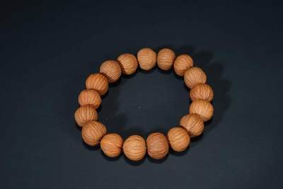 上海都达杂项专场102【全场包邮】  猴头凤羽核桃手串96-180