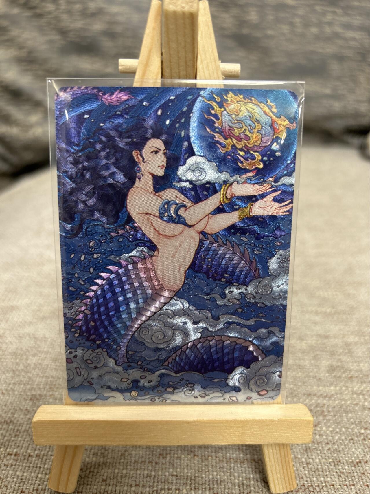 喜灰玩卡拍卖第七期，接拍品0佣金，欢迎送拍，释放现金流，让自己有资金可以购买更多喜欢的卡牌，让别的卡友能淘到更多心仪的卡牌 【限编297/399编】小花瓣 老肥羊小安老师绘 女娲补天粗闪限编297/399