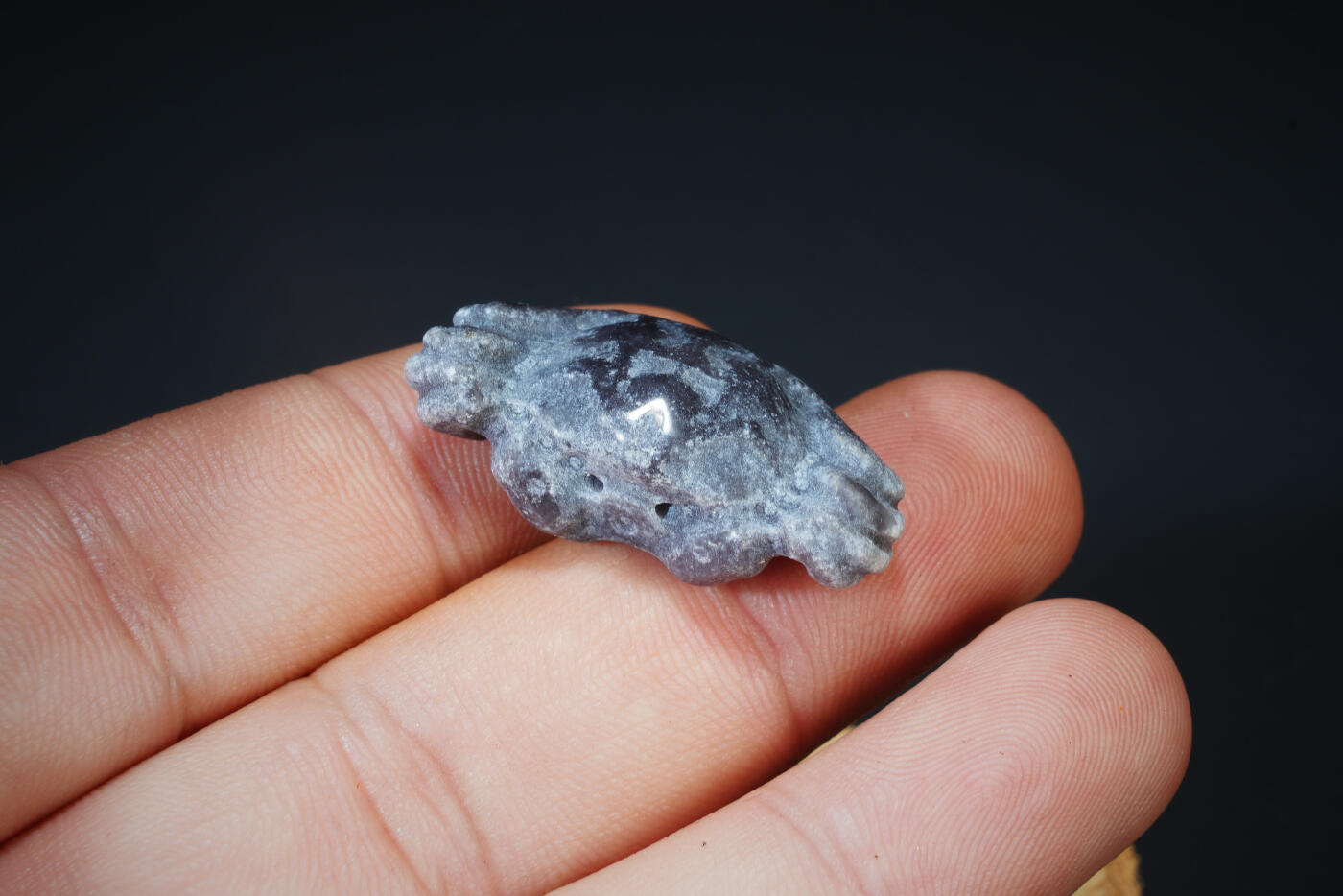 上海都达杂项专场六十九【全场包邮】 天然和田玉精雕《八方来财》小摆件 连座96-186