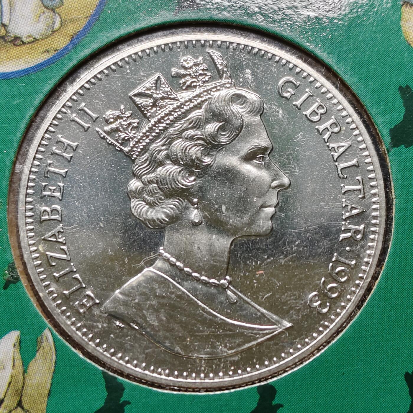 【全场包邮】纯粹捡漏拍519场 直布罗陀1993年1克朗彼得兔100周年官方卡装克朗型纪念币