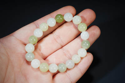 上海都达杂项专场102【全场包邮】  天然和田玉1.0圆珠手串 附鉴定证书96-54