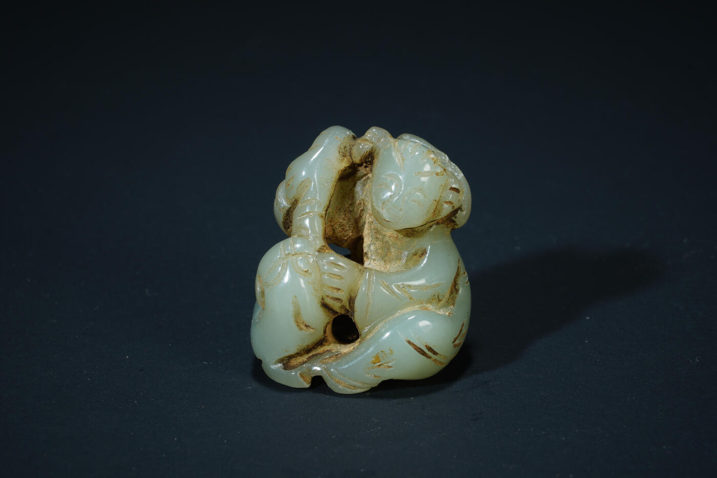 上海都达杂项专场六十九【全场包邮】 和田玉雕小童子摆件（顶部有磕碰）96-185