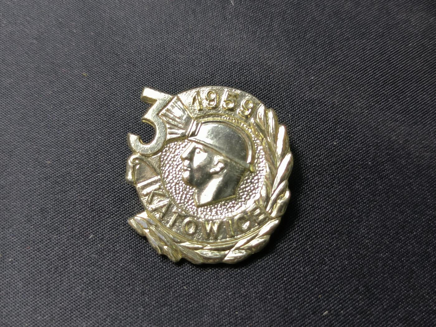 云宸嘉赏-勋臻佳藏四月精品甄选场次（低佣 一元一手） 民主德国援助卡托维兹（波兰重工业城市）矿业建设三周年