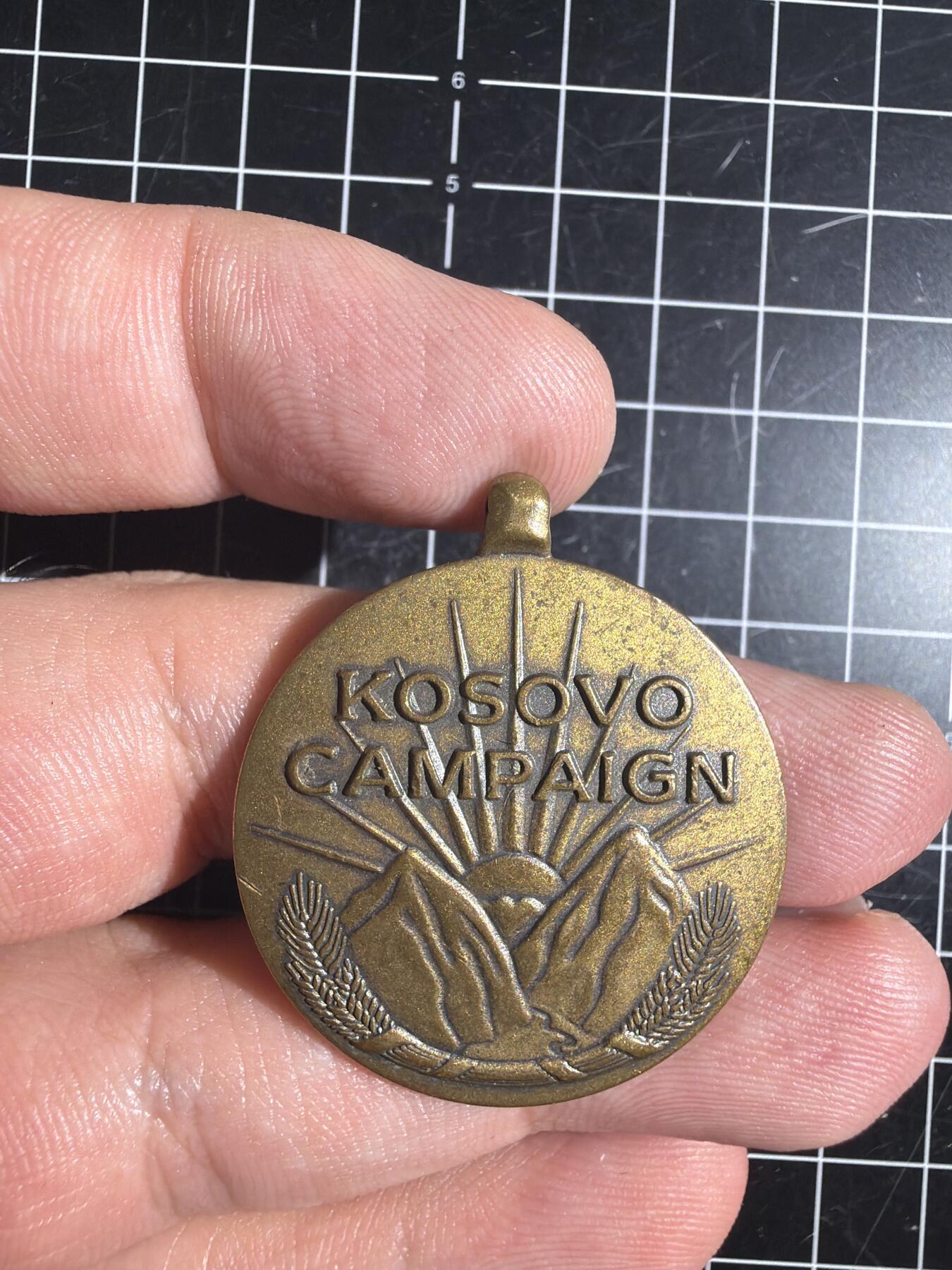 古冰库章牌勋赏收藏0起拍卖 美国北约科索沃战役奖章