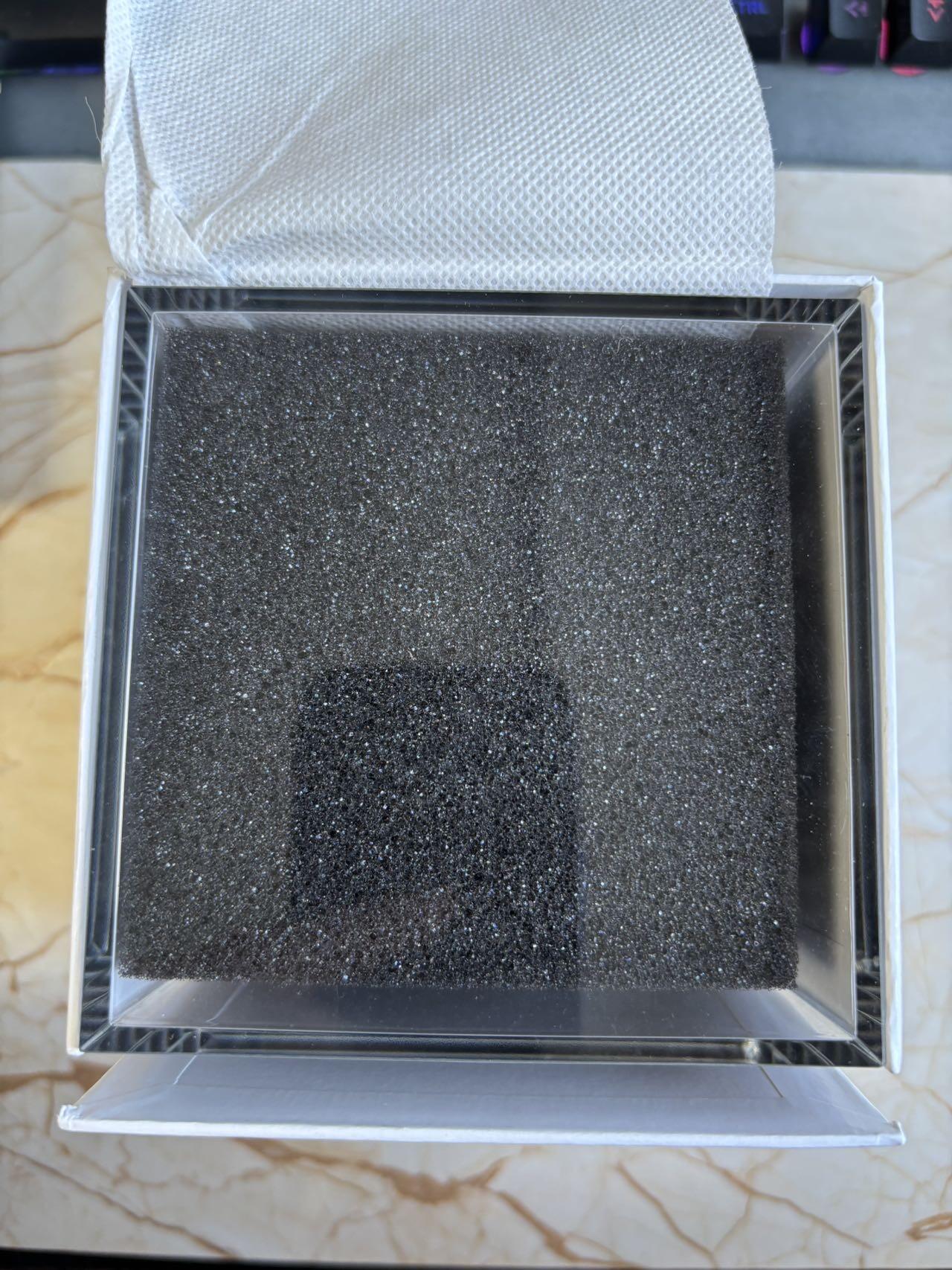 第197期拍卖 巴巴多斯2023年明亮大理石地球3盎司球形镀金银币，999银，发行999枚