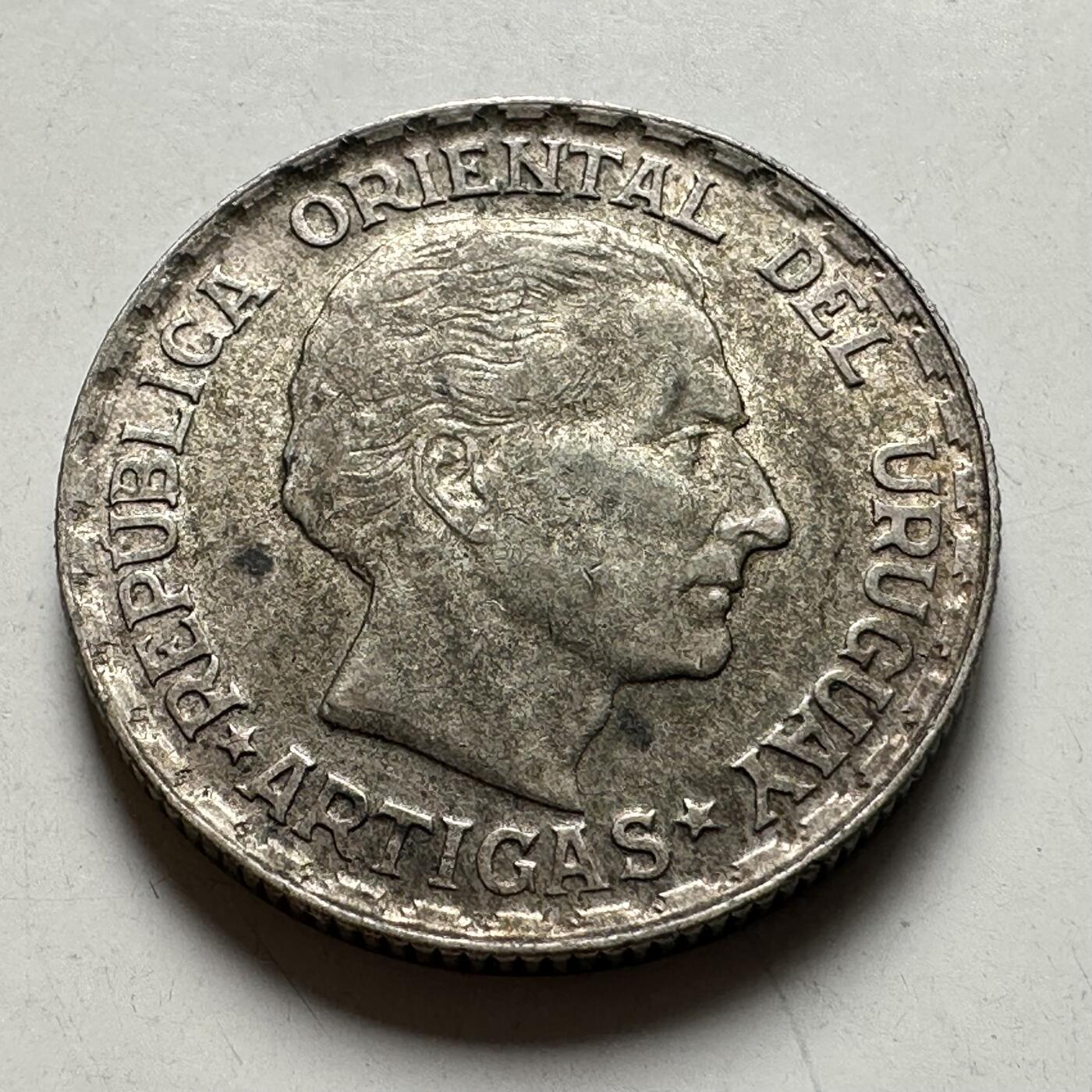 🌹外币初藏🌹🐯2026年第40场   每周二四六晚8️⃣点 世界钱币 乌拉圭 1943年 阿蒂加斯 50分银币 7.00克-24毫米-72%银