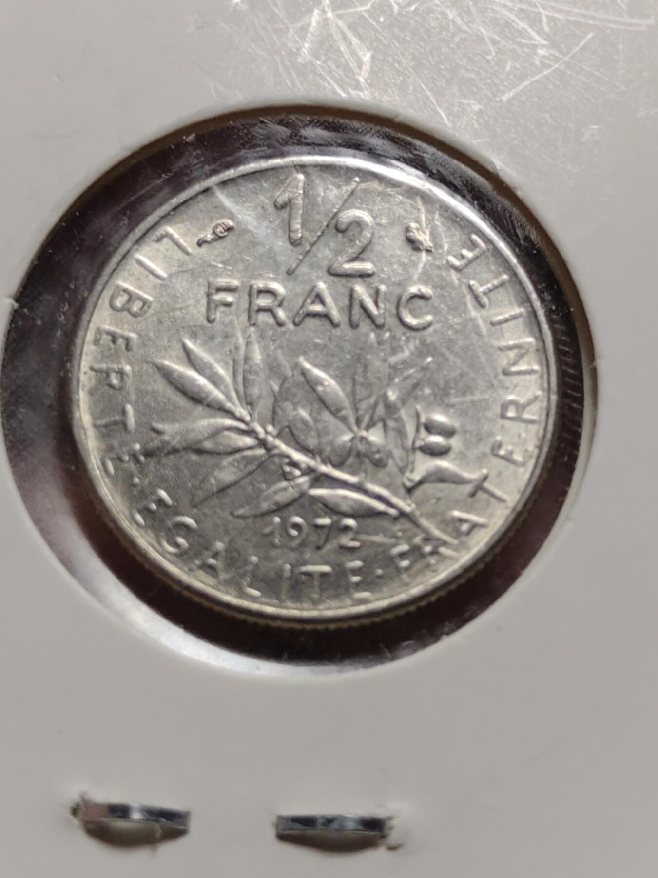 2026年第四十二场(总第二百一十一场）外国好品散币场(佣金3%) 纸夹币–法国🇫🇷1976年5生丁，1968年1/2法郎，1972年1/2法郎，1977年1法郎共四枚