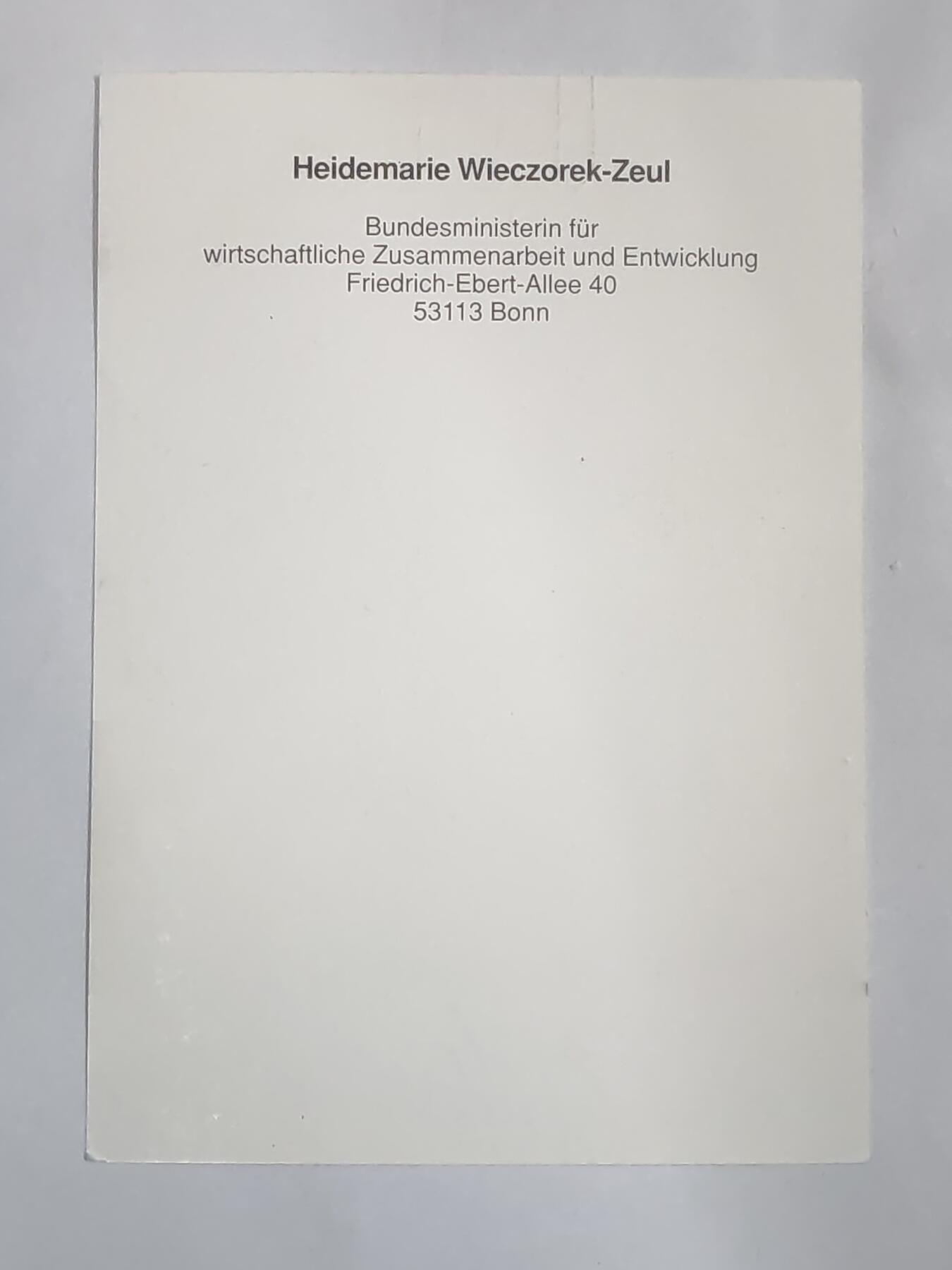 韵星假日军品类拍卖第52期  -- Rimey Holidays Militaria Auction 52 联邦德国前能源与经济部部长 欧洲议会议员Heidemarie Wieczorek-Zeul亲签照片一张