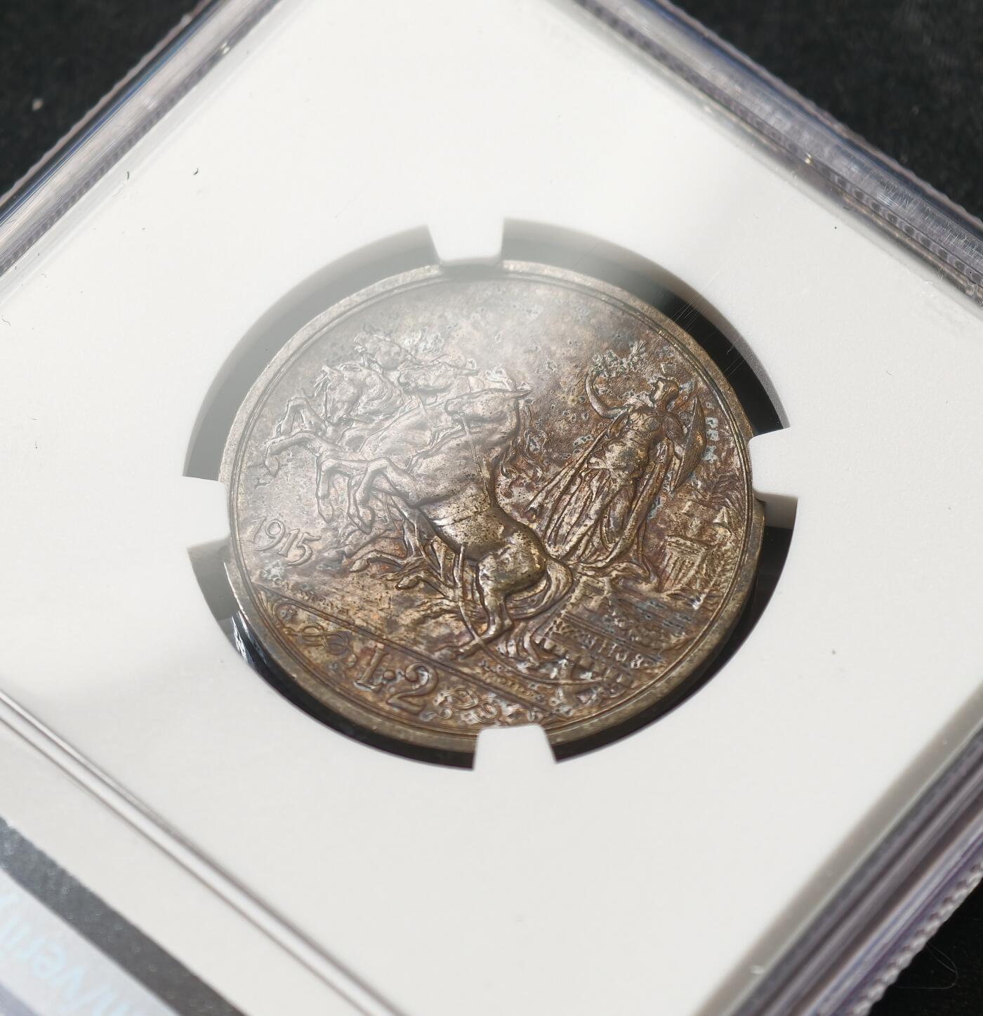 甄臻铺-世界币章拍卖（第59期），甄品场拍品征集中，送拍享返佣金等优惠多多 NGC-AU53 1915年意大利2里拉，紫罗兰包浆，状态超级好，低评了