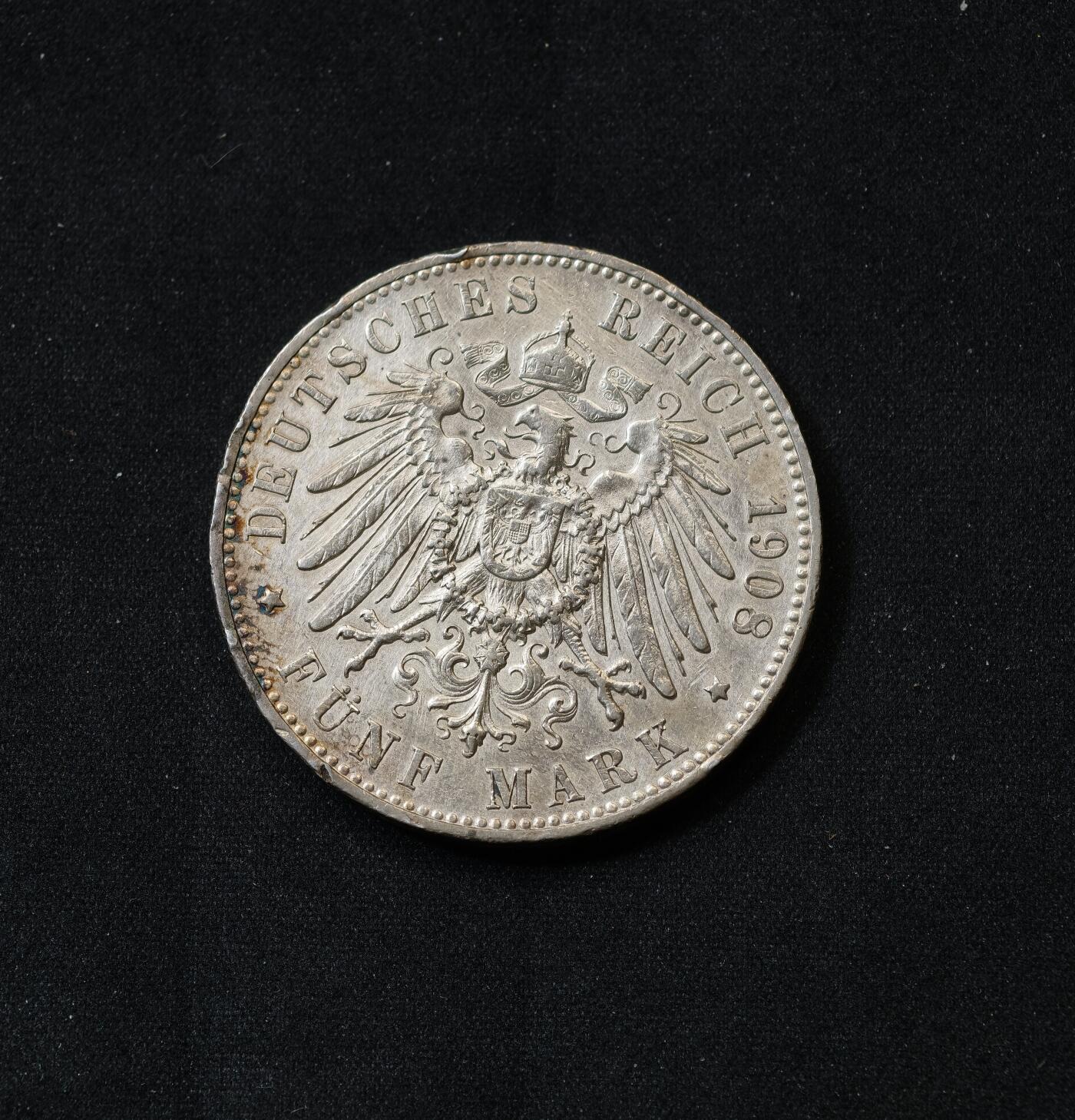 甄臻铺-世界币章拍卖（第59期），甄品场拍品征集中，送拍享返佣金等优惠多多