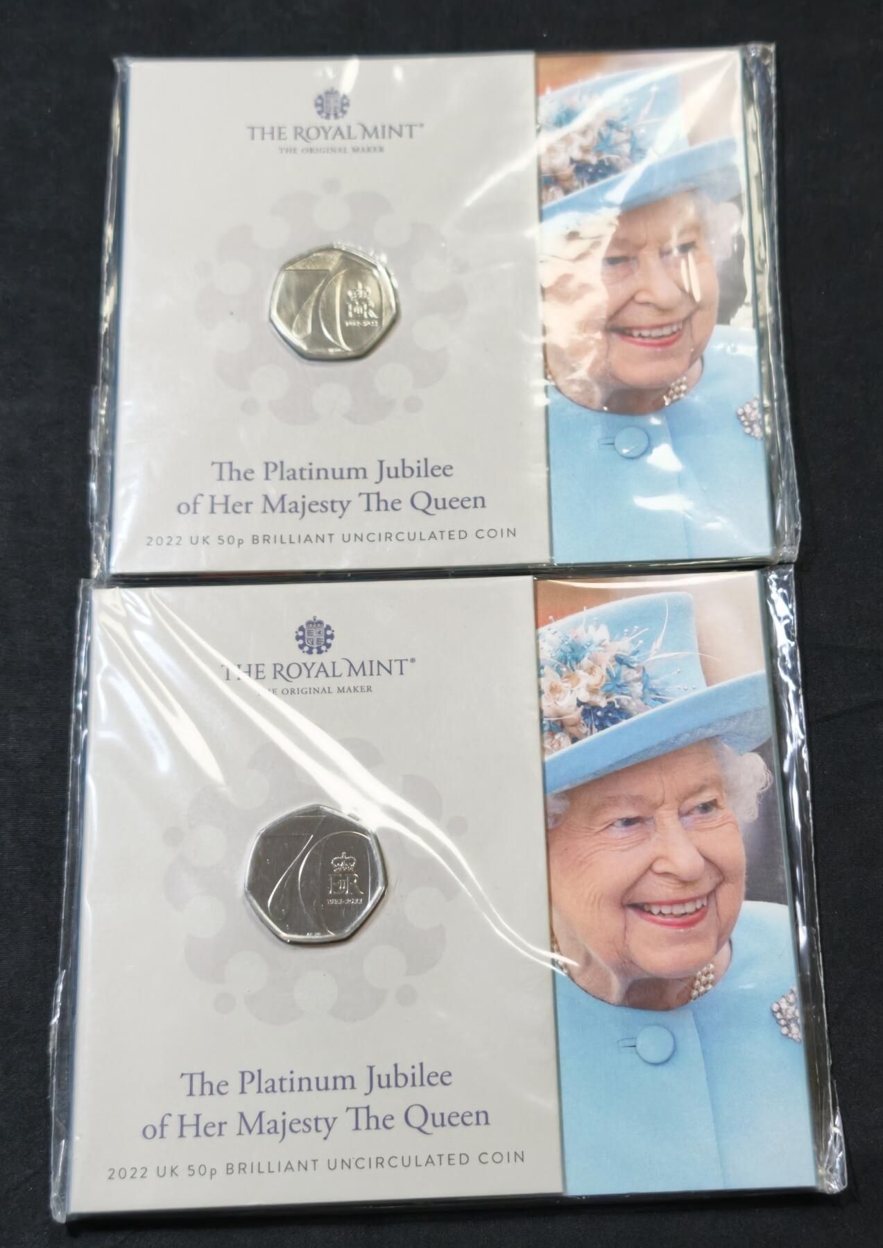 甄臻铺-世界币章拍卖（第59期），甄品场拍品征集中，送拍享返佣金等优惠多多 伊丽莎白登基70周年纪念50便士纪念币，全新未拆2套一组