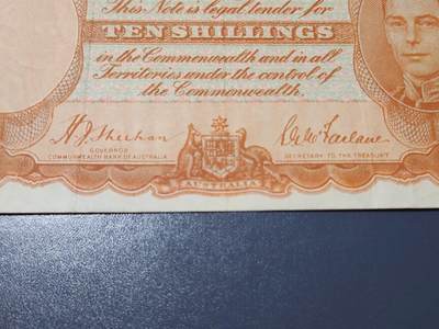 4月9号晚上8点 中外纸币自动截拍第53场 - 澳大利亚10先令 签名1 美品