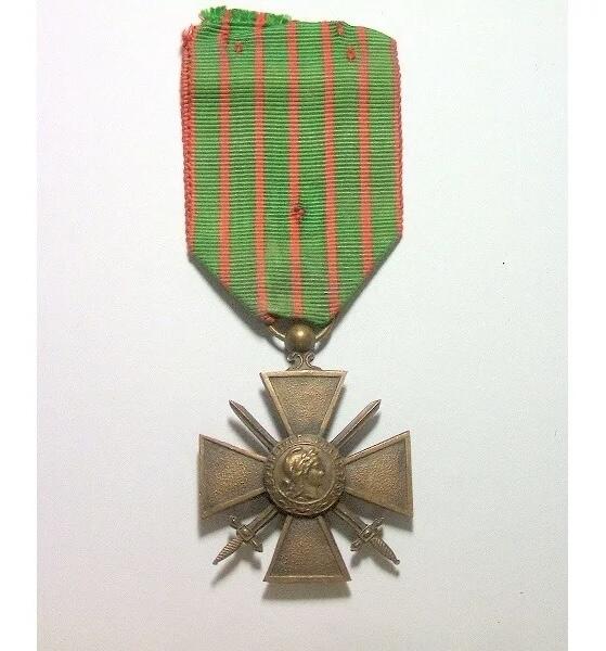 【旋风钱币】4月18日19:00准时开拍 精美欧洲币章、银币银章、第三帝国钱币等 全场包邮！ 法国1916年一战参战十字勋章 女神头像高浮雕精制铜章 带绶带 36MM