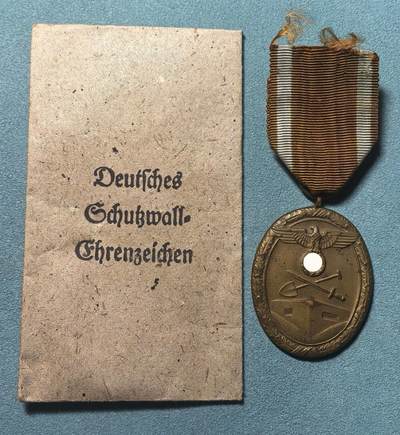 盛世勋华——号角文化勋章邮票专场拍卖第313期 - 德国（1939）西线防御奖章 带原纸袋带厂标