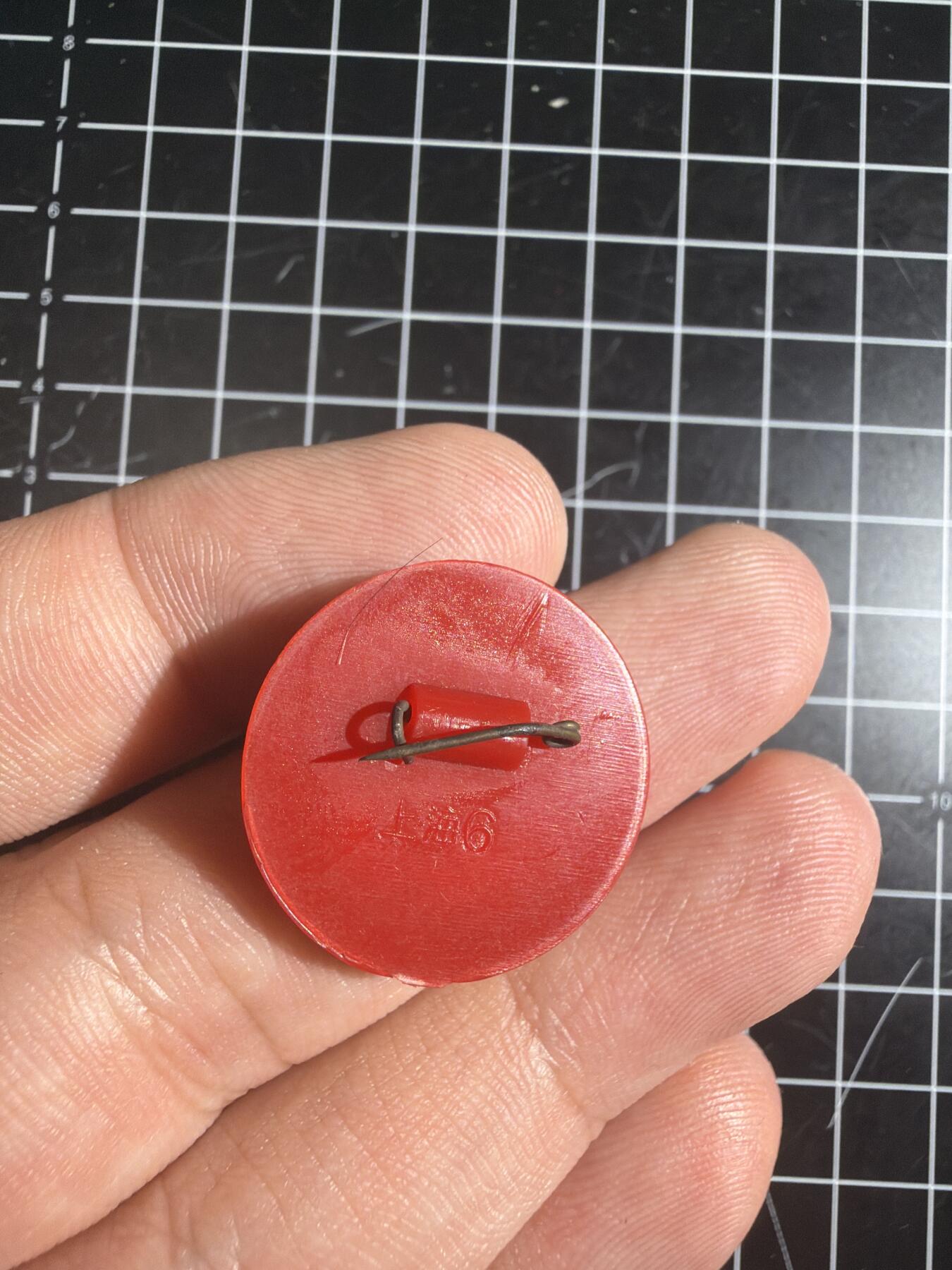 古冰库章牌勋赏收藏0起拍卖 贴片小毛章