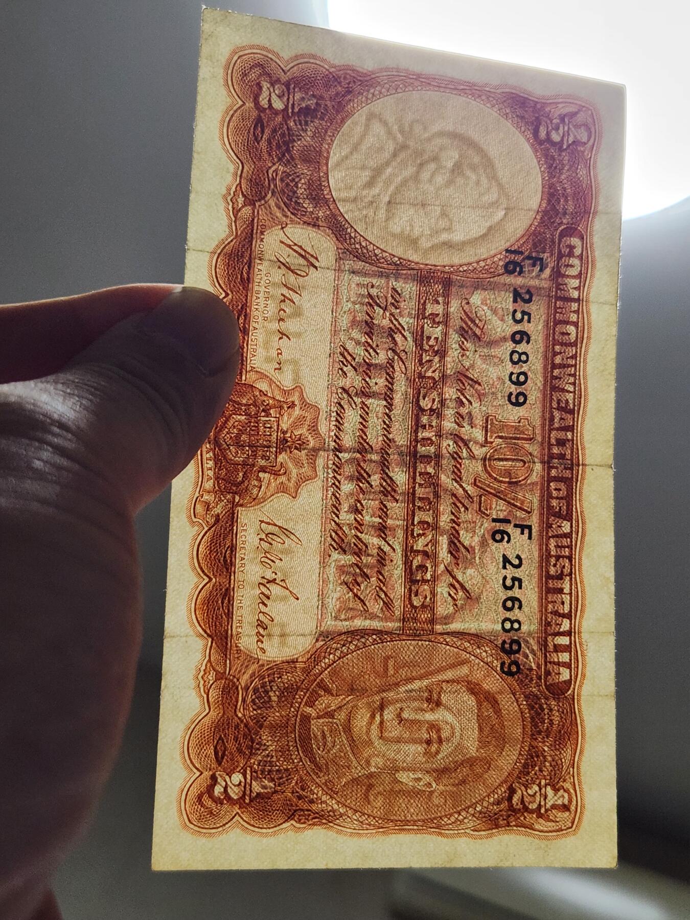 4月9号晚上8点 中外纸币自动截拍第53场 澳大利亚10先令 签名1 美品