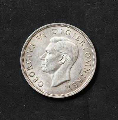 甄臻铺-世界币章拍卖（第59期），甄品场拍品征集中，送拍享返佣金等优惠多多 - 英国1937年乔治六世克朗，转光不错，包浆自然