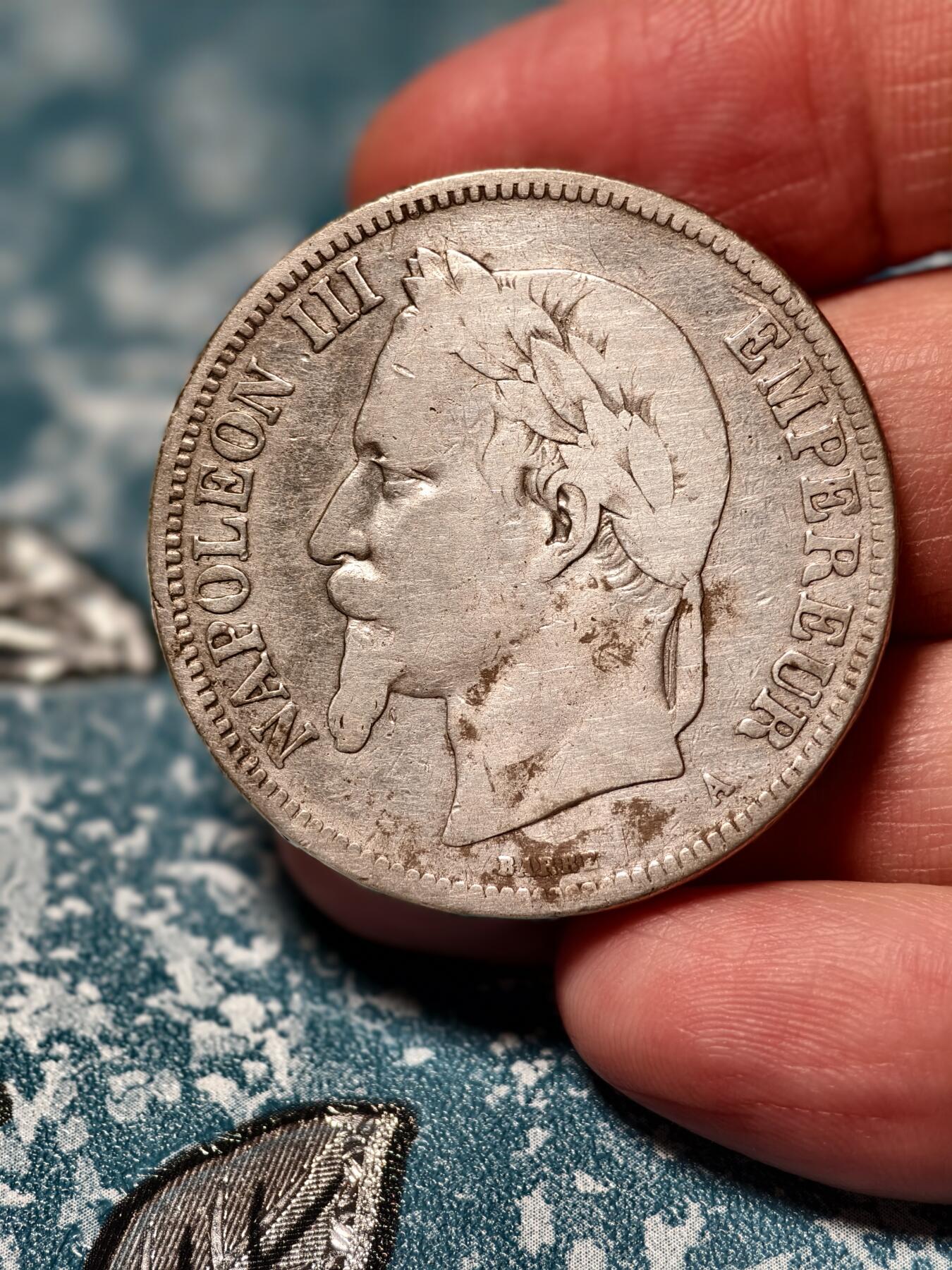 抚柳草堂-第二十三期章牌钱币  奖章勋章 满百包邮 放漏专场 1870法国拿破仑三世5法郎大银币 重24.6g 流通好品味道不错