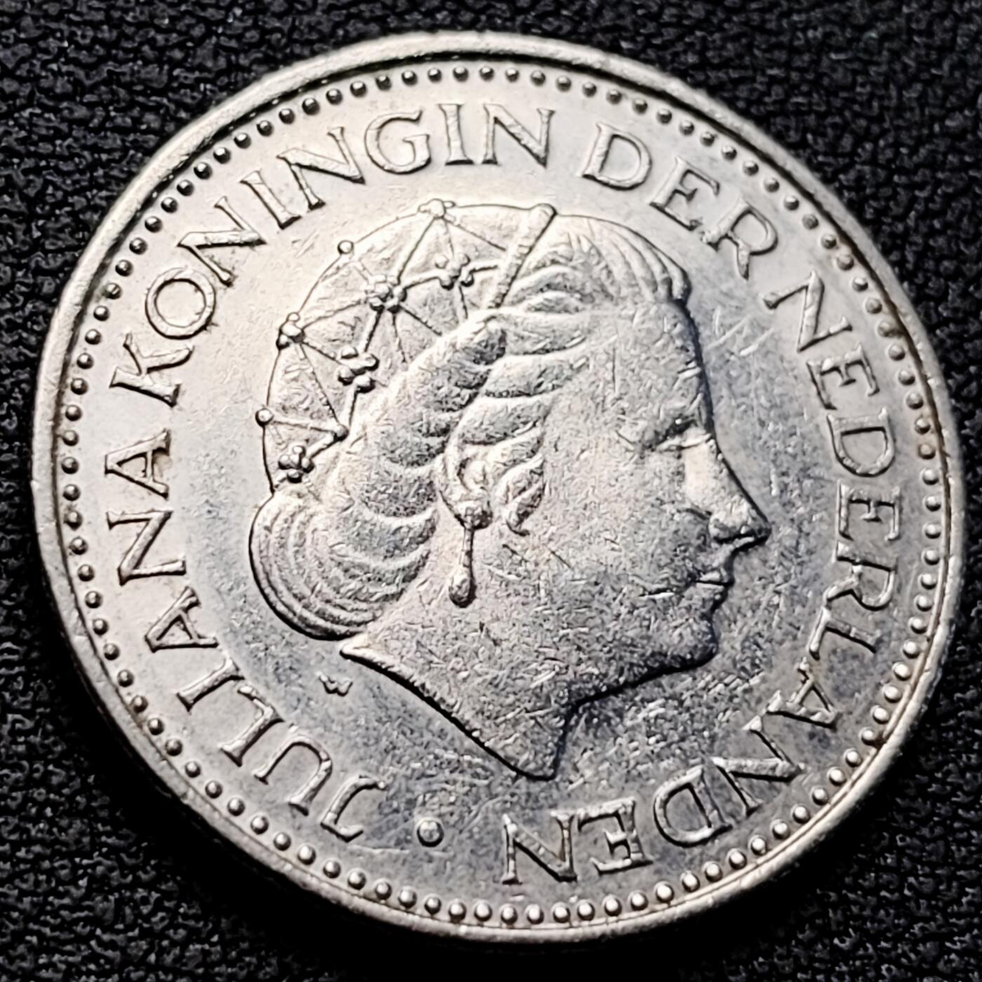 泉币菌-第223场-拍品多 请提前出价(工作原因  发货比较迟缓 已在拍卖规则里面说明 望理解)