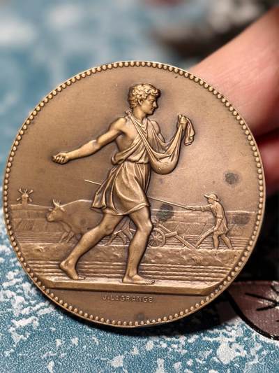 抚柳草堂-第二十三期章牌钱币  奖章勋章 满百包邮 放漏专场 - 20世纪初法国农业部大铜章  播种者 直径50mm 重60g 20世纪初法国新古典主义章牌艺术的典型代表作 拉格朗日作品