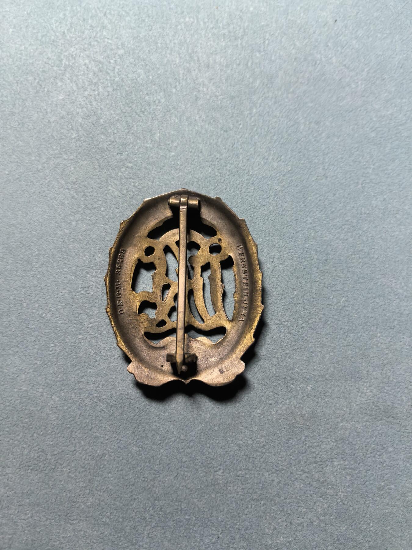 盛世勋华——号角文化勋章邮票专场拍卖第313期 德国（1939）铜级体能奖章 带厂标