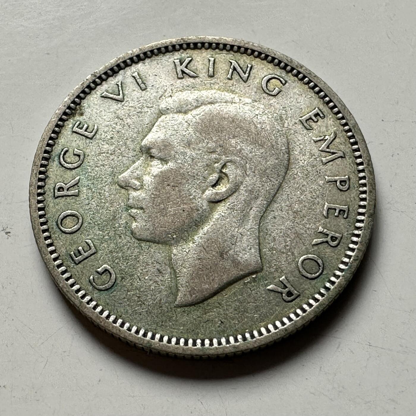 🌹外币初藏🌹🐯2026年第40场   每周二四六晚8️⃣点 世界钱币 新西兰 1941年 乔治六世 6便士银币 2.83克-19.4毫米-50%银